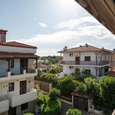 Antique Apartment Áfitos Exterior photo